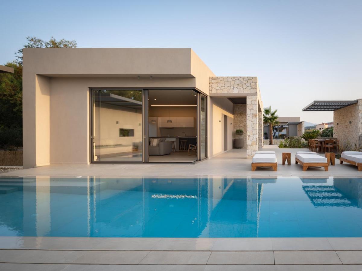 Artemis Seafront Villa, An Evanescence Sea Retreat, By Thinkvilla Tavronitis  Ngoại thất bức ảnh
