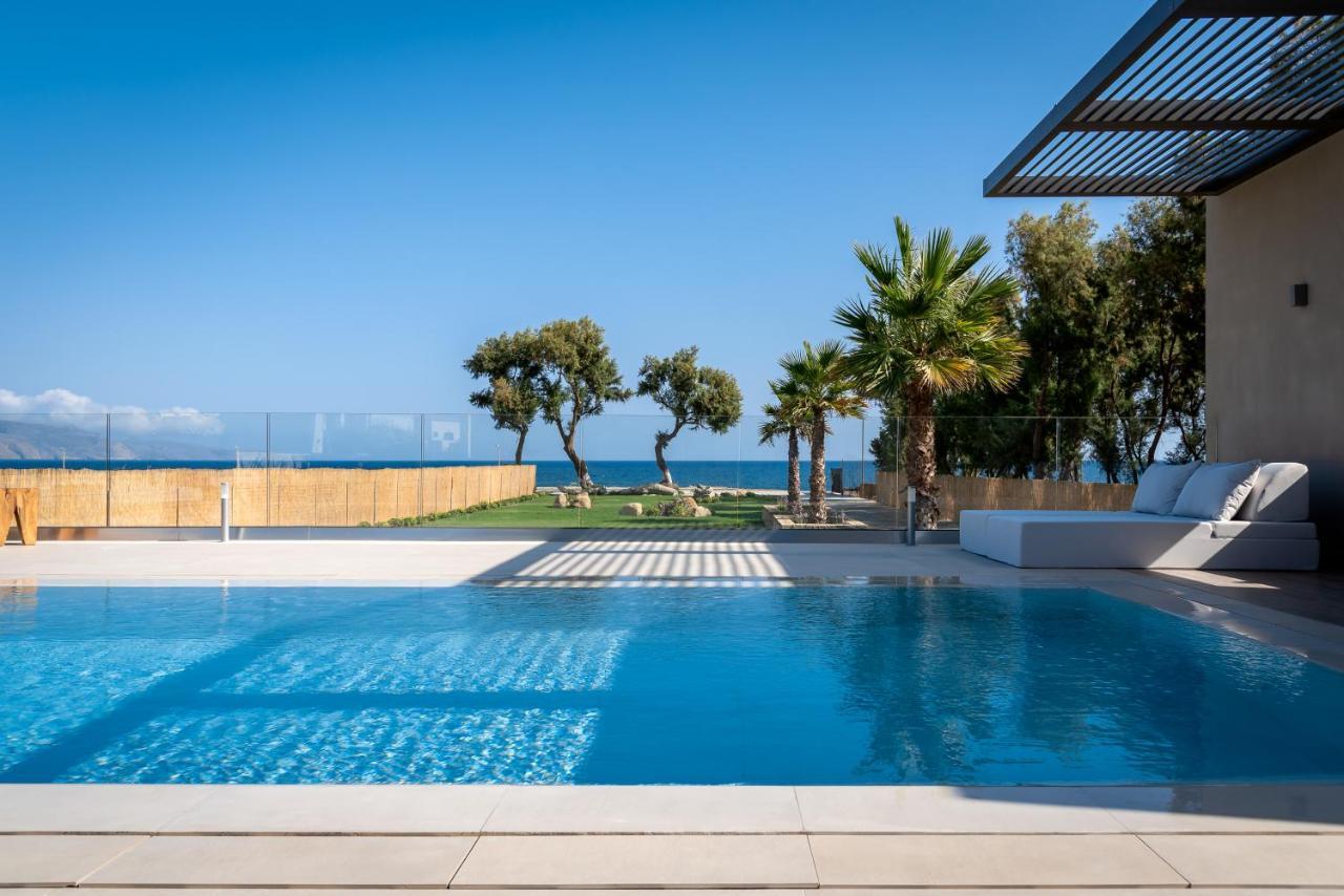 Artemis Seafront Villa, An Evanescence Sea Retreat, By Thinkvilla Tavronitis  Ngoại thất bức ảnh
