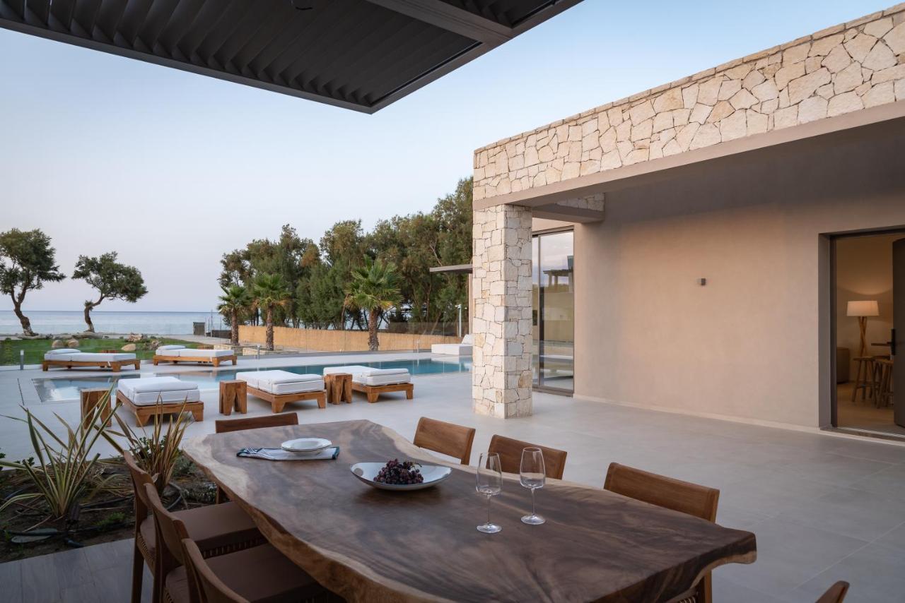 Artemis Seafront Villa, An Evanescence Sea Retreat, By Thinkvilla Tavronitis  Ngoại thất bức ảnh
