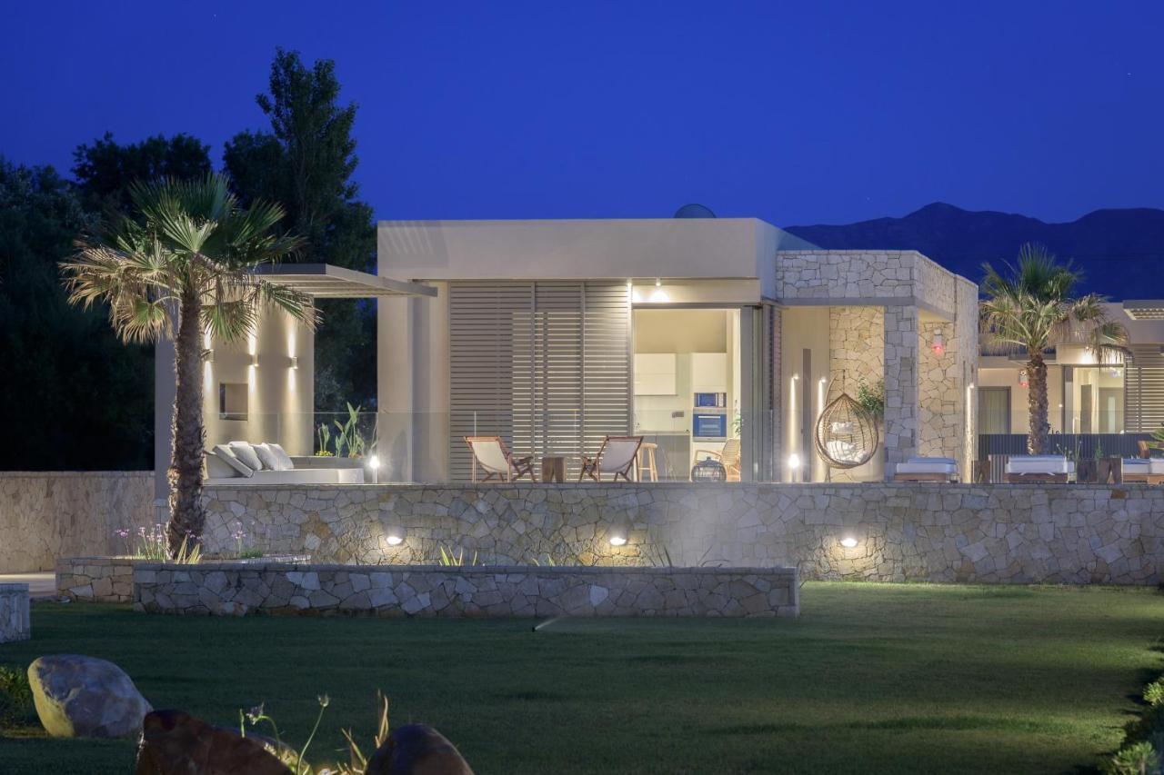 Artemis Seafront Villa, An Evanescence Sea Retreat, By Thinkvilla Tavronitis  Ngoại thất bức ảnh